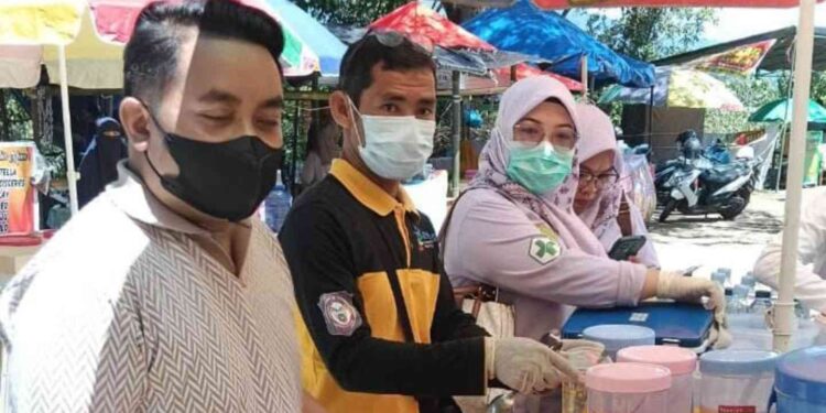 Pengawasan keamanan pangan jajanan di lokasi Bumi Perkemahan (Buper) Bongohulawa, Kecamatan Limboto, Kabupaten Gorontalo