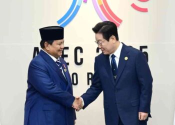 Presiden Republik Indonesia Prabowo Subianto melakukan pertemuan bilateral dengan Presiden Republik Korea Lee Jae Myung di Hwabaek International Convention Center (HICO), Gyeongju, pada Sabtu, 1 November 2025. Foto: BPMI Setpres/Muchlis Jr