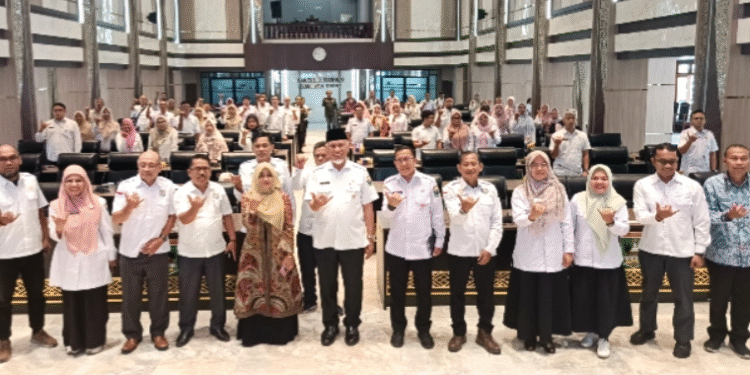 Pemprov Sumbar Tingkatkan Layanan Dasar dan Energi Terbarukan untuk Desa Mandiri