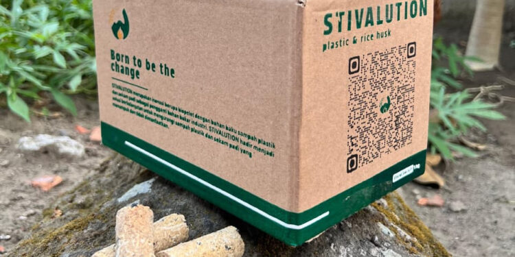 Mahasiswa UGM Ciptakan Bahan Bakar Ramah Lingkungan dari Sampah Plastik dan Sekam Padi