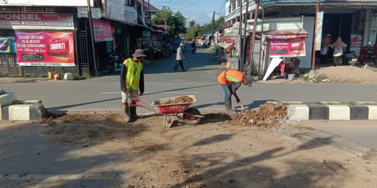 Pemkab Balangan Realisasikan Pembangunan U-Turn di Jalan Naif Paringin