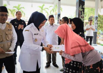 Pemkot Probolinggo dan Baznas Berikan Bantuan Modal untuk UMKM Dhuafa