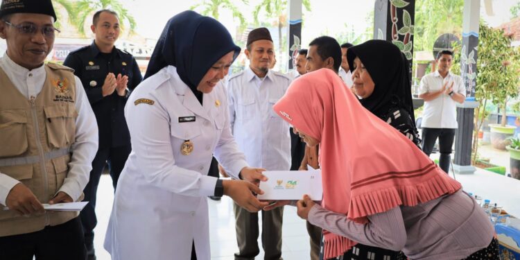 Pemkot Probolinggo dan Baznas Berikan Bantuan Modal untuk UMKM Dhuafa