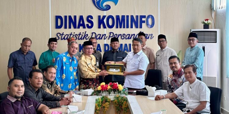 Pemko Dumai dan DPRD Siak Diskusikan Implementasi Smart City