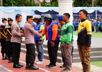 Kapolri Jenderal Listyo Sigit Prabowo Pimpin Apel Ojol di Jawa Barat