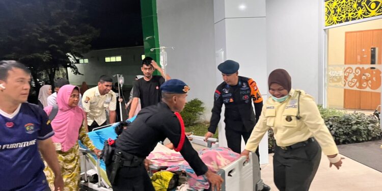 Polri Respons Cepat Bantu Warga Tarakan Pasca Gempa Susulan