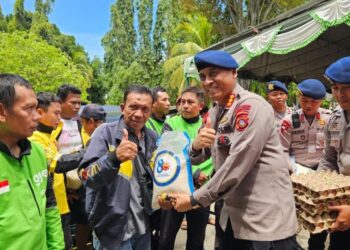 Brimob Polda Gorontalo Rayakan HUT ke-80 dengan Aksi Sosial untuk Ojek Online