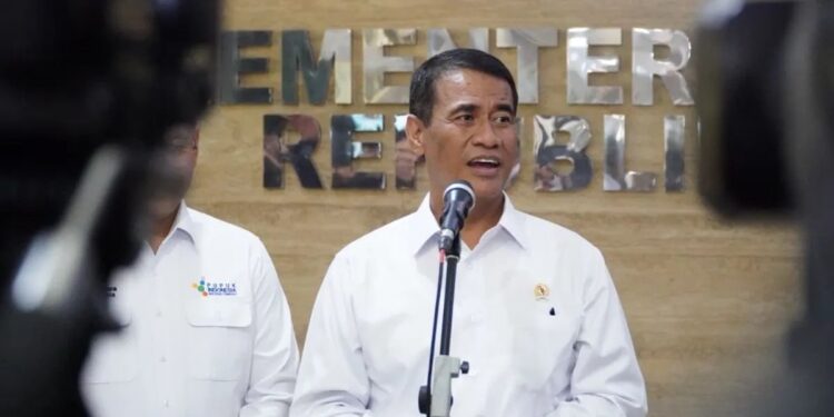 Menteri Pertanian Klaim Produksi Beras Naik 4,1 Juta Ton Tanpa Impor