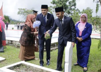 Peringatan Hari Pahlawan di TMP Kusuma Sakti, Padang Panjang