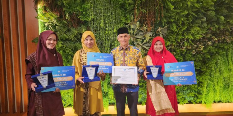 Prestasi Gemilang Padang Panjang di Anugerah GTK 2025