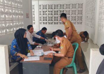 ASN Kecamatan Awayan Ikuti Tes Urine untuk Cegah Narkoba