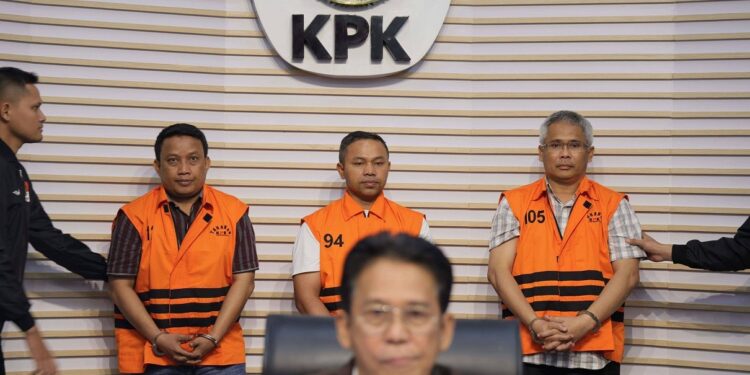 Gubernur Riau dan Pejabat Pemprov Ditetapkan sebagai Tersangka Kasus Suap