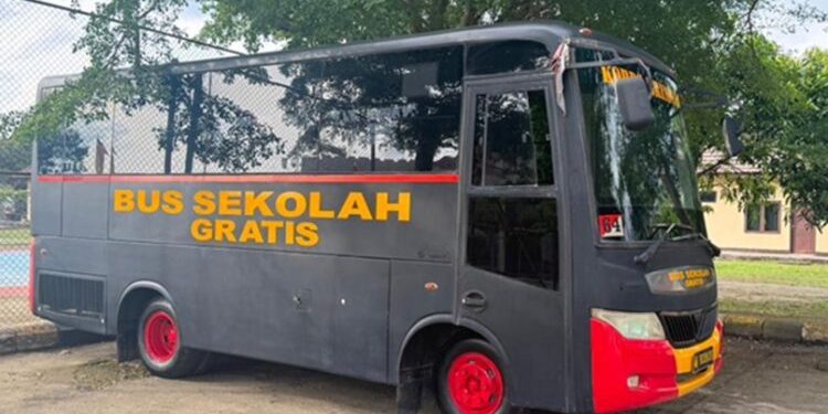 Brimob Polda Jambi Perkenalkan Bus Sekolah Gratis untuk Cegah Penculikan Anak