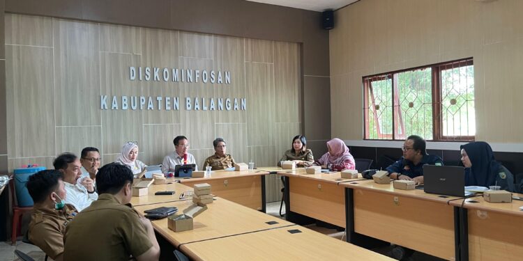 Diskominfosan Balangan Sambut Visitasi Monev Keterbukaan Informasi dari KI Kalsel