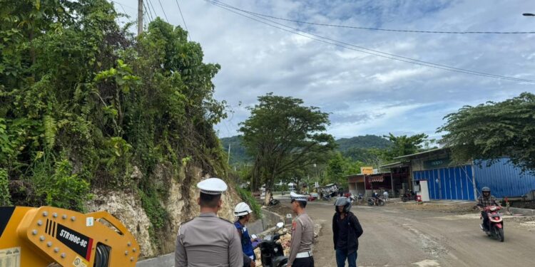 Ditlantas Polda Sulbar Pastikan Proyek Jalan di Mamuju Tidak Ganggu Lalu Lintas