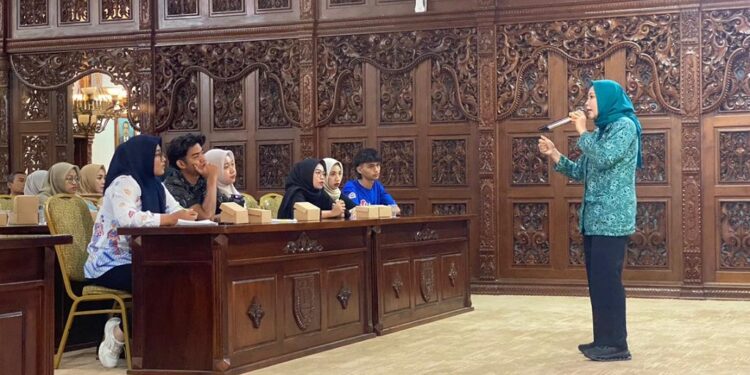 PKK Batang dan Boci Maknyoss Latih Anak Putus Sekolah Kuasai Dunia Digital