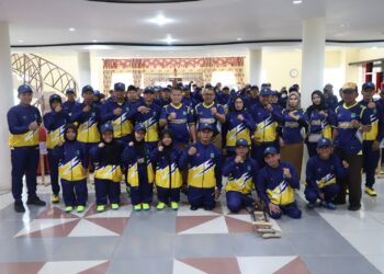 Sekda Hulu Sungai Utara Lepas Kontingen NPC Menuju Peparprov Kalsel 2025