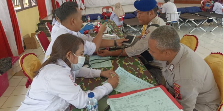 Sat Polairud Polres Merauke Ikut Donor Darah Sambut HUT Brimob ke-80