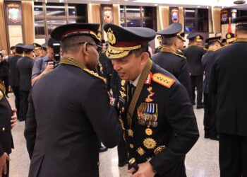 Kapolda Papua Dianugerahi Bintang Bhayangkara Pratama oleh Kapolri