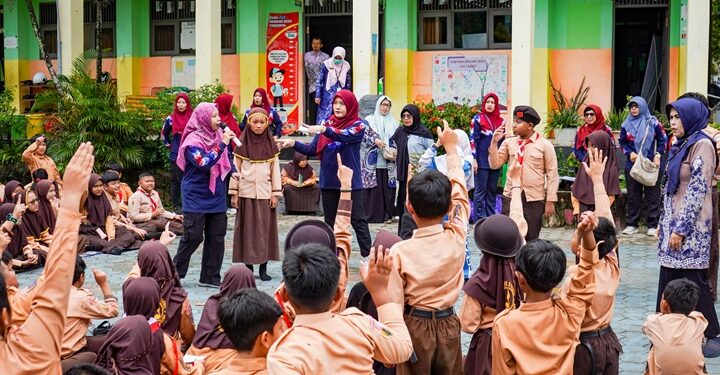 Siswa SD N 2 Komet Antusias Sambut Sosialisasi Gemarikan dari DKP3 Banjarbaru