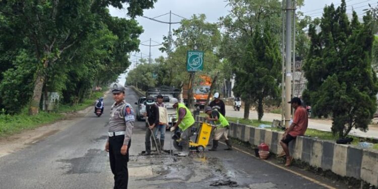 Forum LLAJ Balangan Tanggap Keluhan Jalan Bergelombang di Paringin