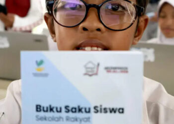 Kemensos Distribusikan 16.000 Laptop untuk Tingkatkan Pembelajaran di Sekolah Rakyat