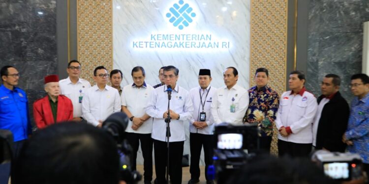 Kemnaker Perkenalkan Platform ‘Lapor Menaker’ untuk Tingkatkan Pengaduan Publik
