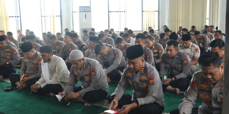 Polda Bengkulu Gelar Pembinaan Rohani, Tekankan Etika Bertutur