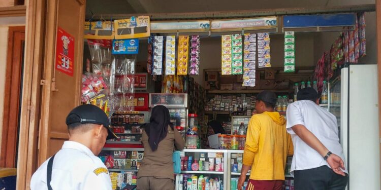 Aparat Gabungan di Tuban Amankan Ribuan Rokok Ilegal Tanpa Pita Cukai