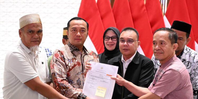Presiden Prabowo Berikan Rehabilitasi untuk Dua Guru ASN di Luwu Utara
