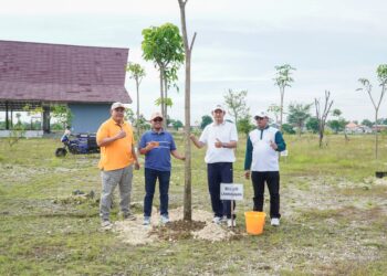 Pemkab Lamongan Rayakan HCPSN 2025 dengan Pelestarian Tanaman Endemik