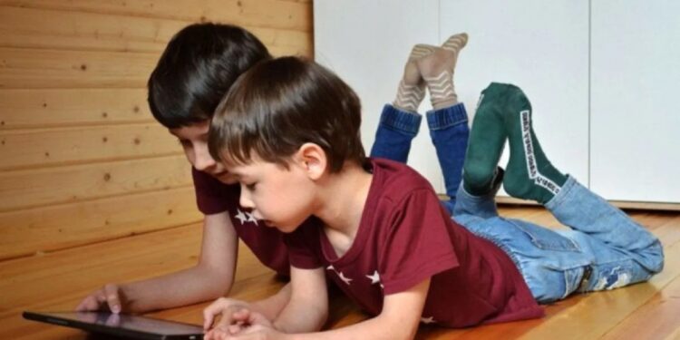 Kemkomdigi dan Industri Gim Tingkatkan Kerja Sama untuk Perlindungan Anak