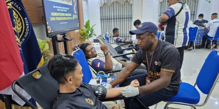 Kementerian Imipas Papua Barat Adakan Donor Darah untuk Pasien yang Membutuhkan