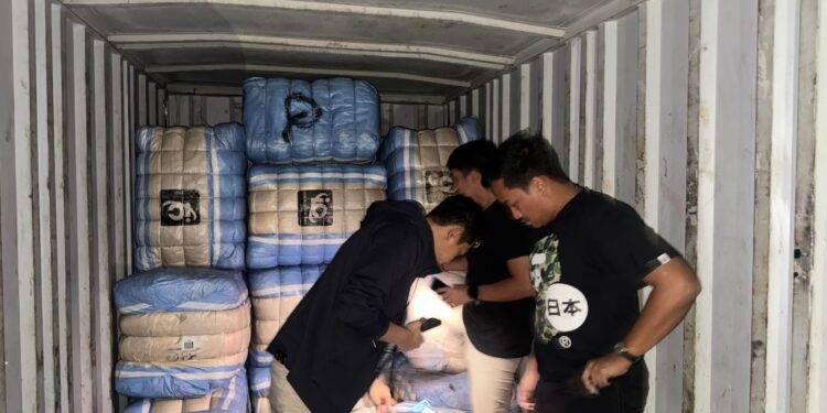 Polda Metro Jaya Ungkap Sindikat Pakaian Bekas Ilegal di Jakarta