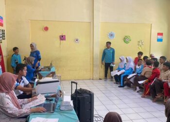 Disdukcapil Batang Gelar Layanan Gratis di Program Sambang Desa