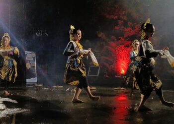 Terasvara dan Dewan Kesenian Batang Fasilitasi Seniman Lokal