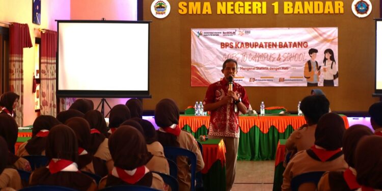 BPS Batang Adakan Sosialisasi Statistik di SMAN 1 Bandar