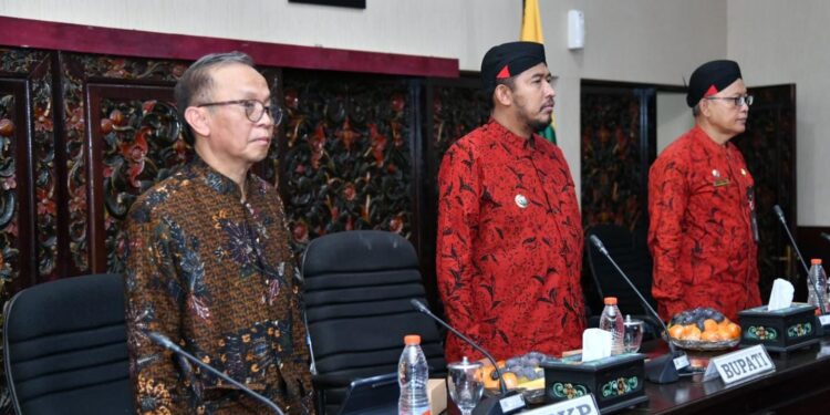 Bupati Sumenep Dorong Pengelolaan Dana Desa untuk Kesejahteraan Warga