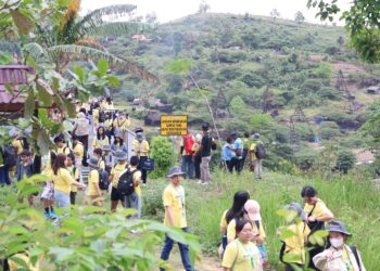 Delegasi ASMOPSS Terpesona Geopark Wonocolo dan Belanja Ledre Bojonegoro