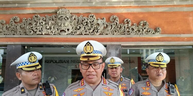 Polda Bali Larang WNA Berkendara Motor Tanpa Keterampilan