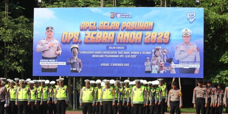 Kapolda Sultra Pimpin Apel Operasi Zebra Anoa 2025, Fokus pada Tertib Lalu Lintas