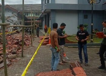 Gazebo di Universitas Siliwangi Ambruk, 18 Mahasiswa Terluka