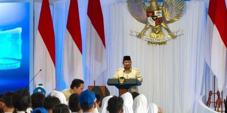 Presiden Prabowo Dorong Penggunaan Motor Listrik untuk Becak dan Batasi Usia Pengemudi