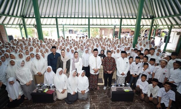 Kemkomdigi Dorong Santri Menjadi Penggerak Literasi Digital Beretika