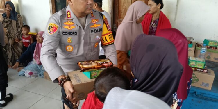 Kapolres Serang Pantau Pemeriksaan Kesehatan Warga Terdampak Cesium 137