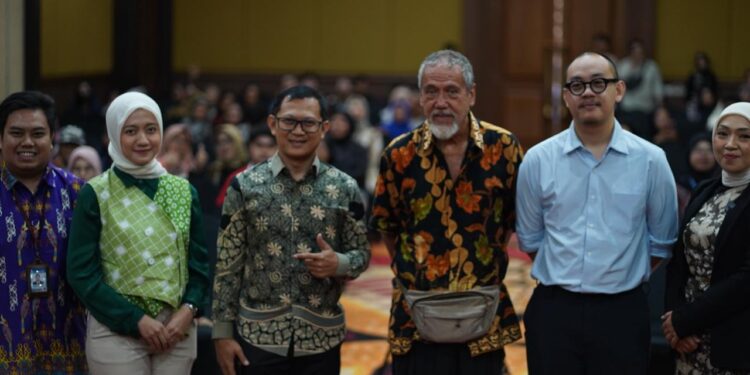 Peluncuran Majalah Equilibrium 2025 Soroti Tantangan Lingkungan dan Masa Depan Generasi