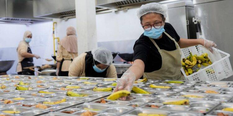 Mahasiswa UGM Ciptakan SIKE, Dapur Pintar Berbasis AI untuk Program MBG