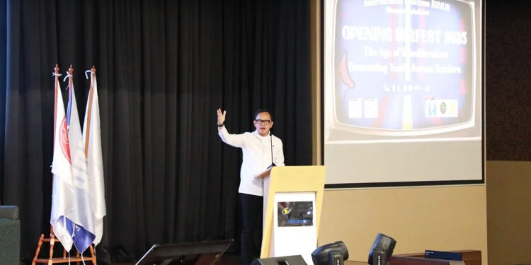 Wamendagri Dorong Mahasiswa Siap Menghadapi Tantangan Global