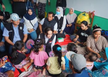 Zita Anjani Bawa Pesan Dukungan Presiden Prabowo ke Lumajang