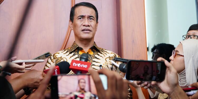 Mentan Amran Tegaskan Sanksi bagi 115 Distributor Pupuk Subsidi Nakal